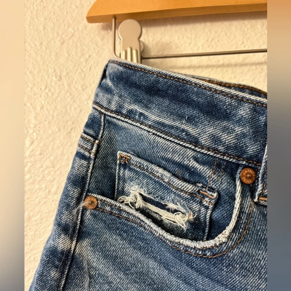 American Eagle Denim Mom Short New With Tags size 6 - Picture 7 of 8